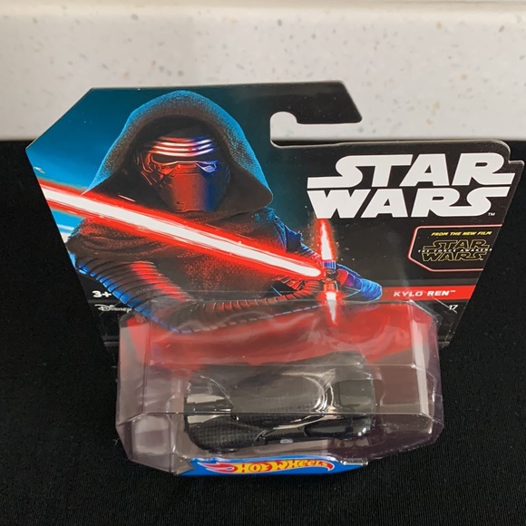 2014 Mattel Hot Wheels Disney Star Wars Kylo Ren Car - Picture 4 of 10